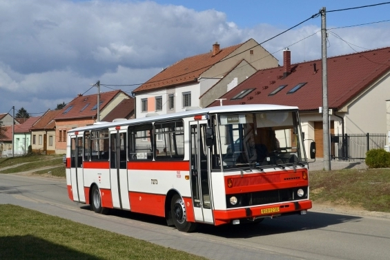 Autobus B732