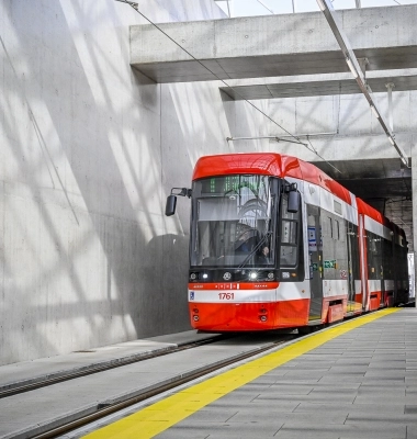 tramvaj v tunelu, Škoda 45T